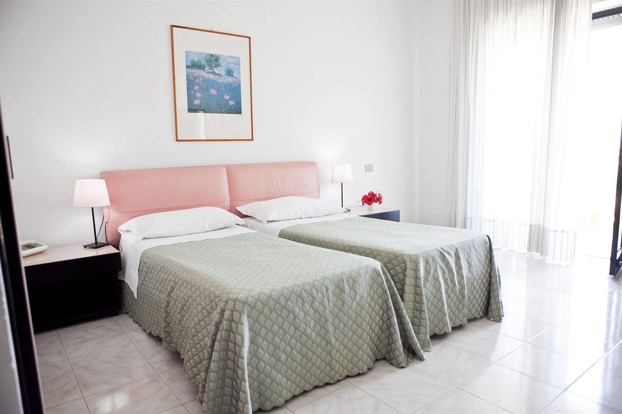 Hotel Futura Style Helios Noto Zewnętrze zdjęcie