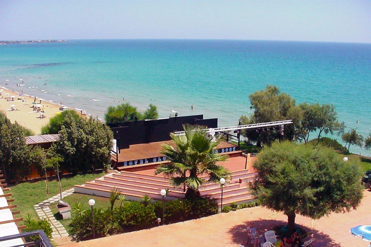 Hotel Futura Style Helios Noto Zewnętrze zdjęcie